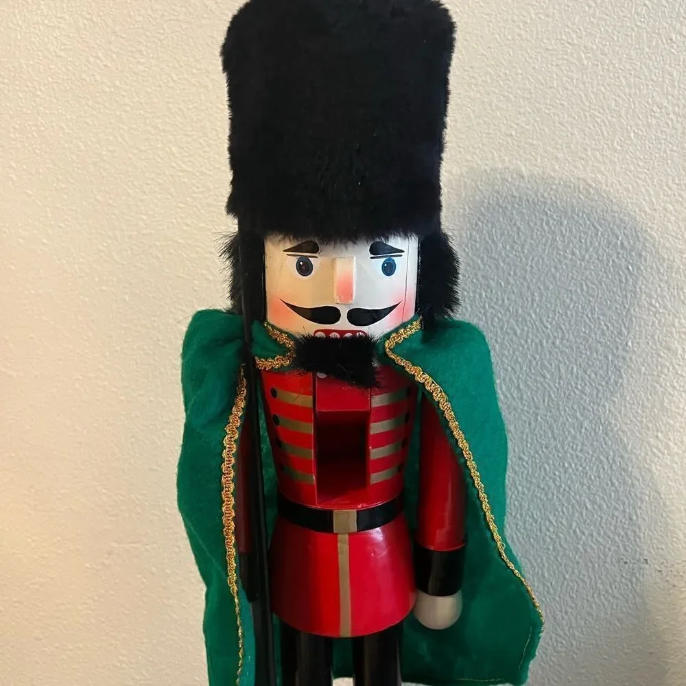 Timeless Treasures 20”Deluxe Wooden Nutcracker Soldier Statue / Figurine